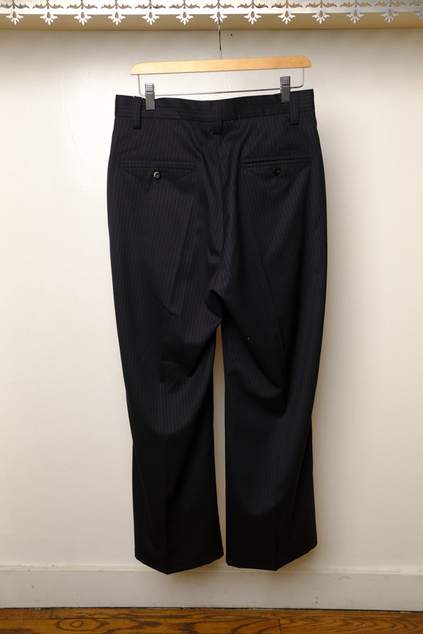 loose fit t/w slacks in navy pinstripe
