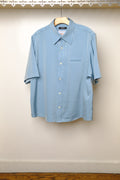 medium-short cupro satin shirt in light blue