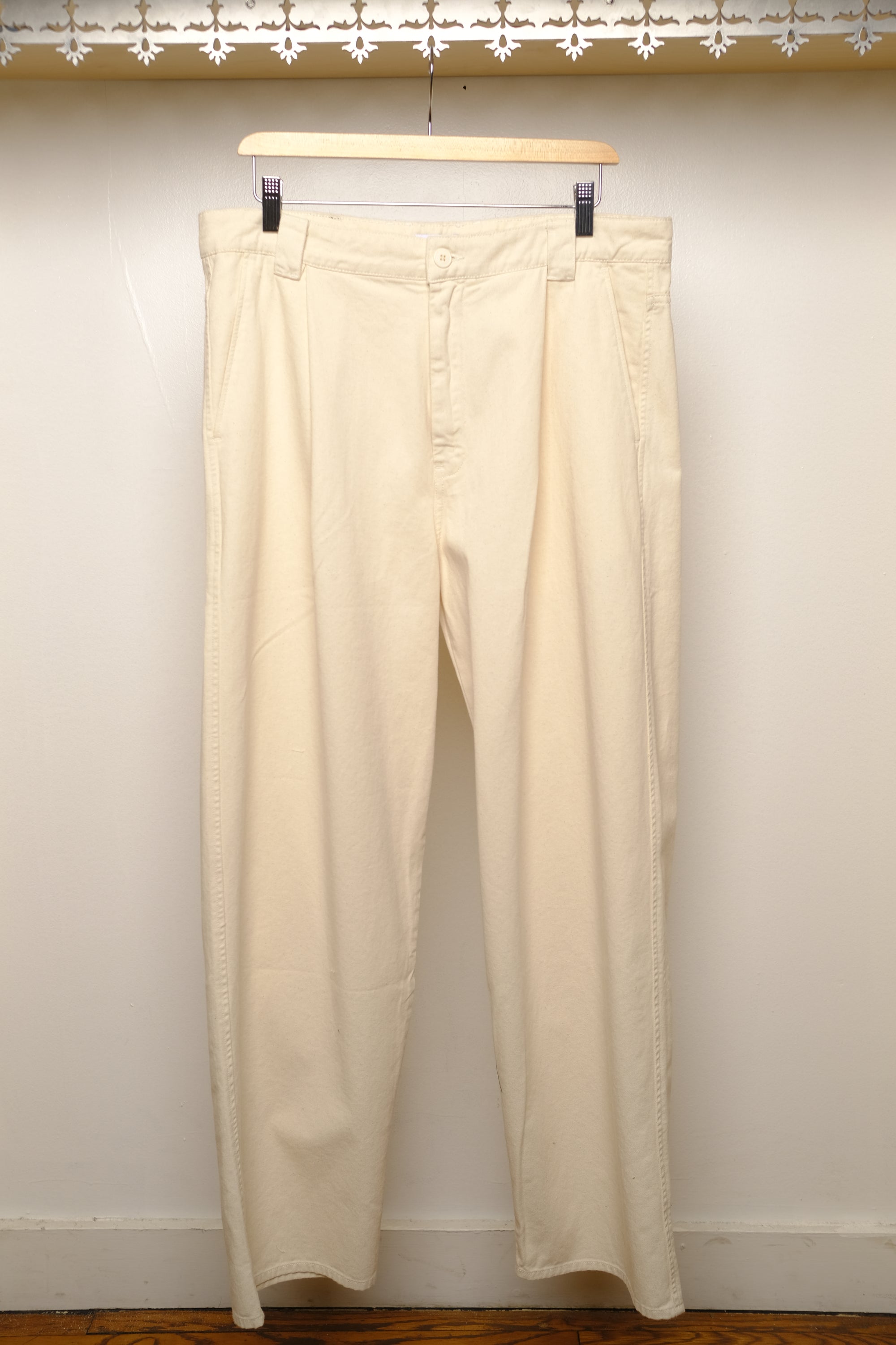 big pants in ecru
