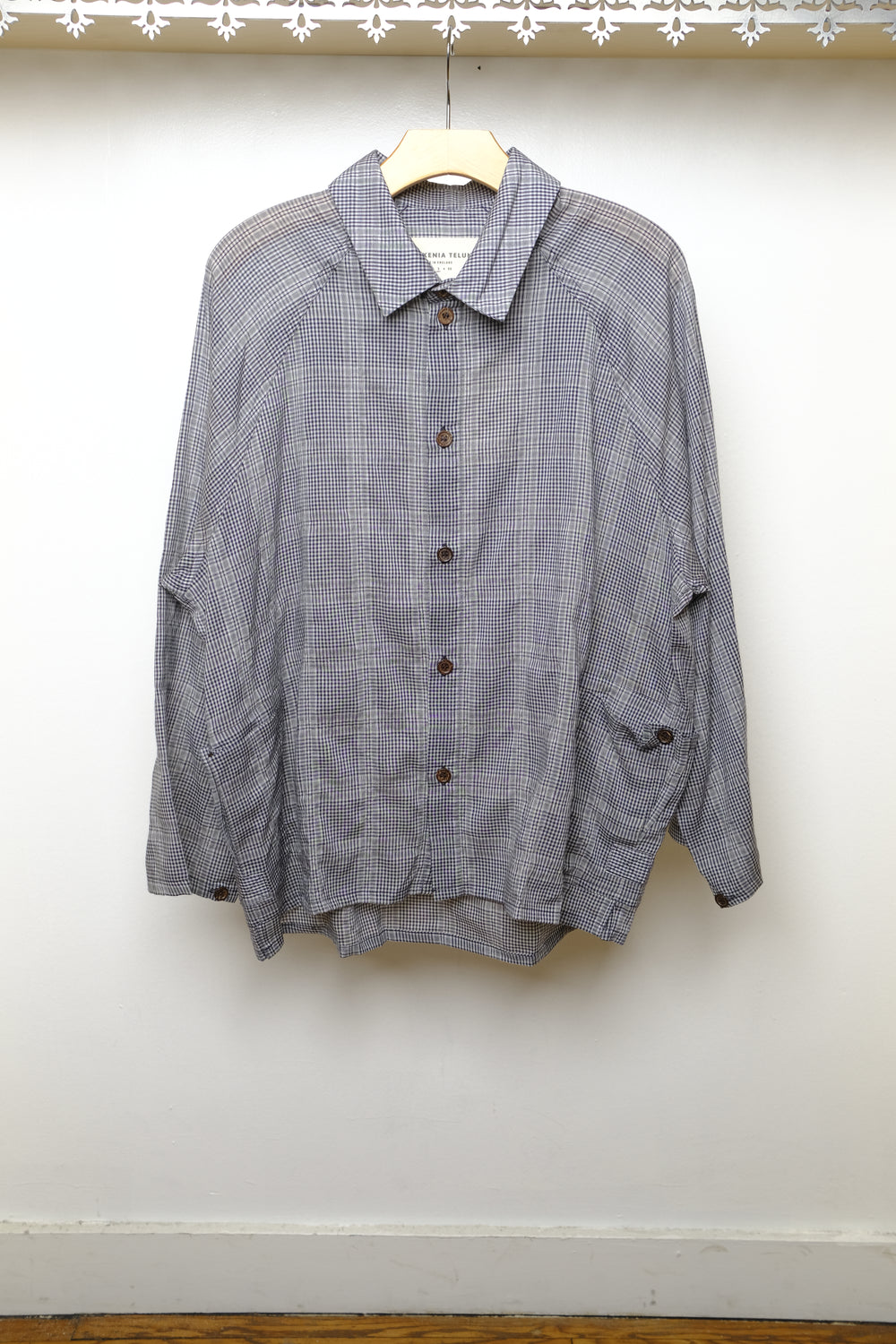 field shirt in checkered blue