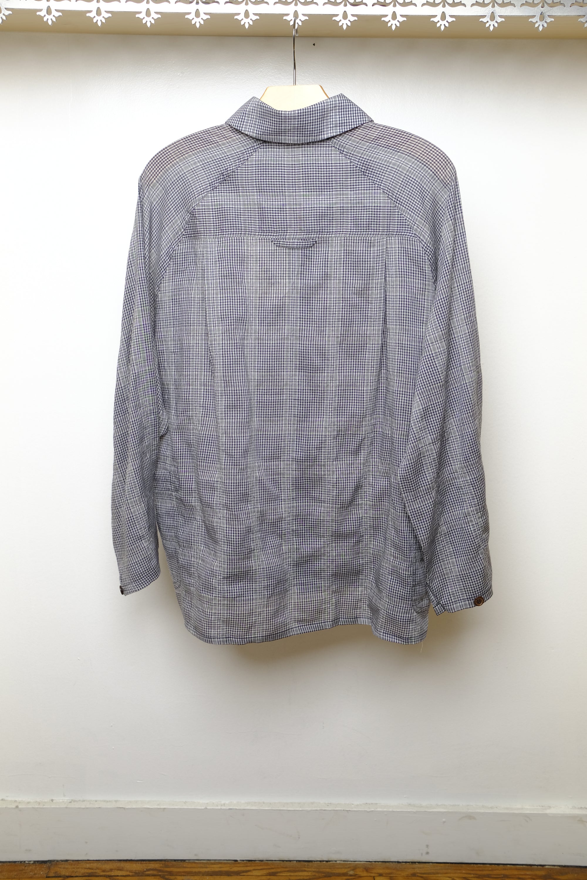 field shirt in checkered blue