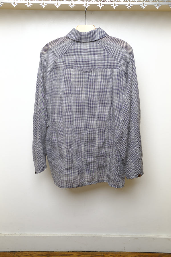 field shirt in checkered blue