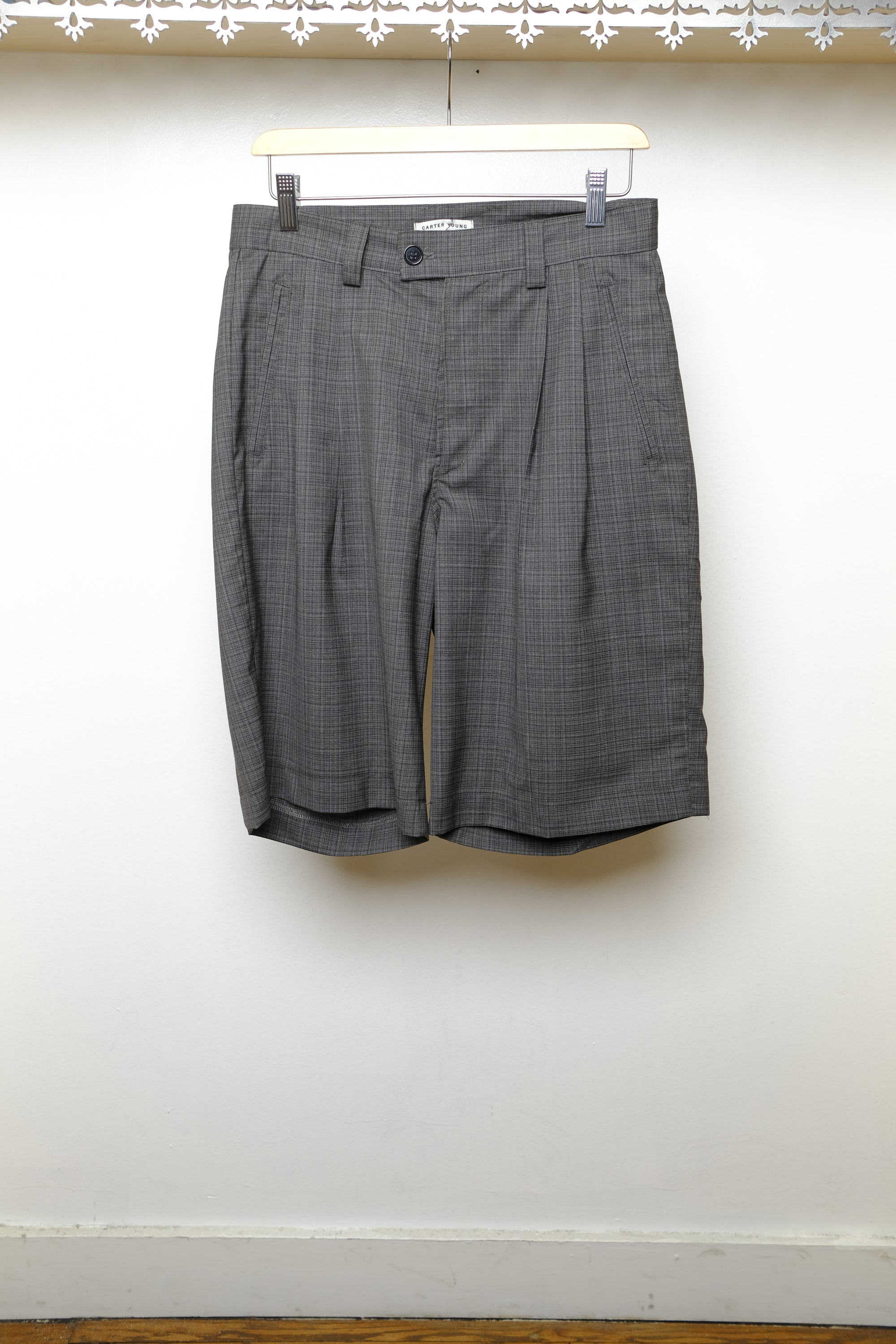 roy pleated shorts
