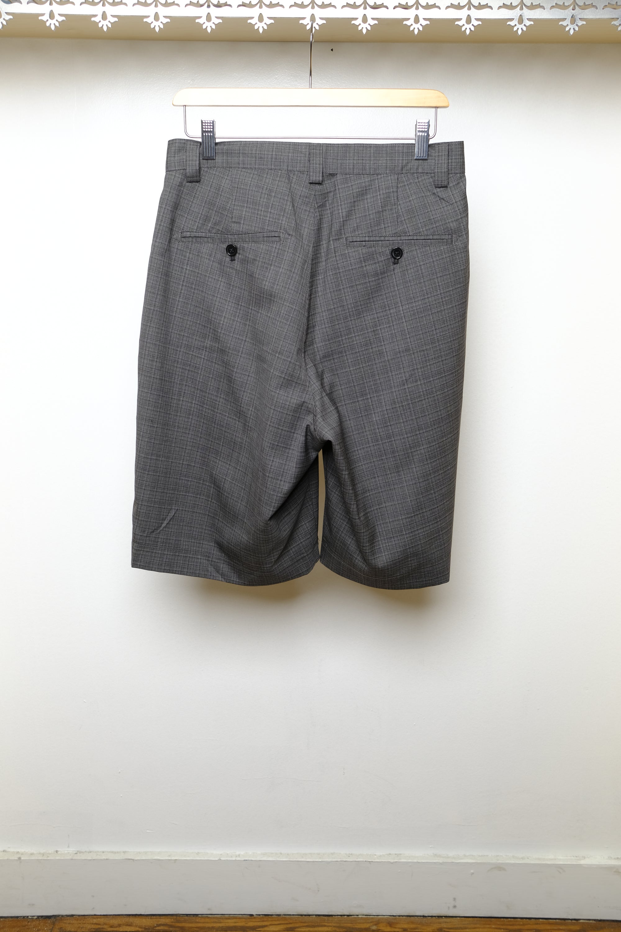 roy pleated shorts