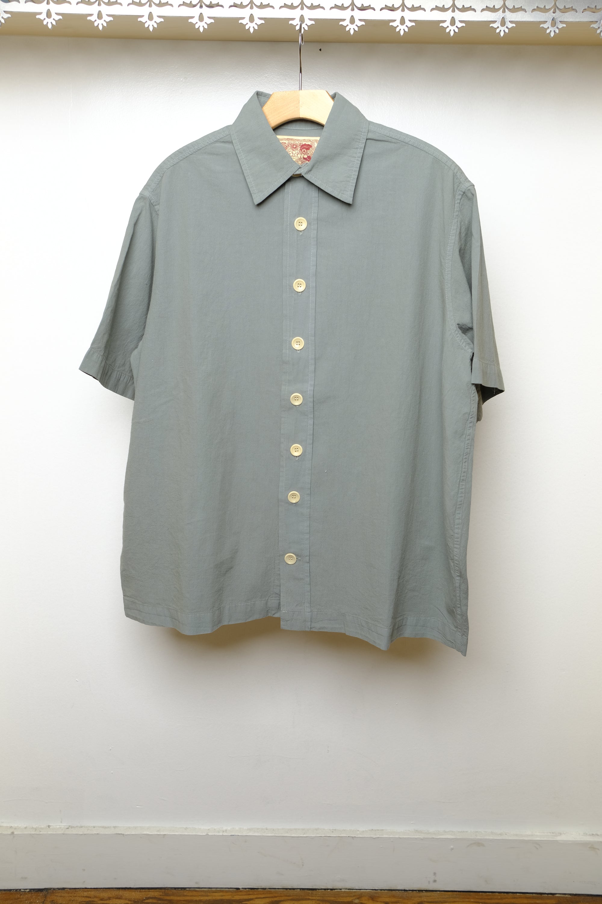 balloon short sleeve shirt in pond green