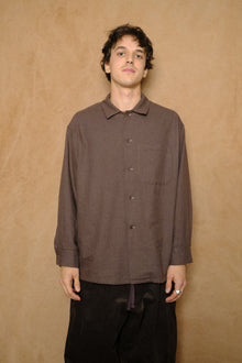 peter button down in brown