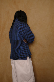 griddy half zip pullover in black / blue