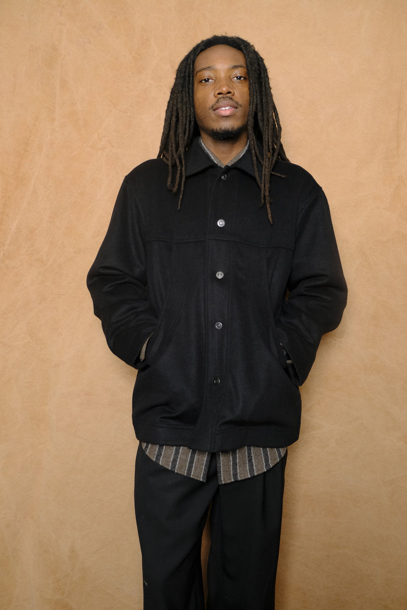 pedestrian jacket in black super 130 wool flannel