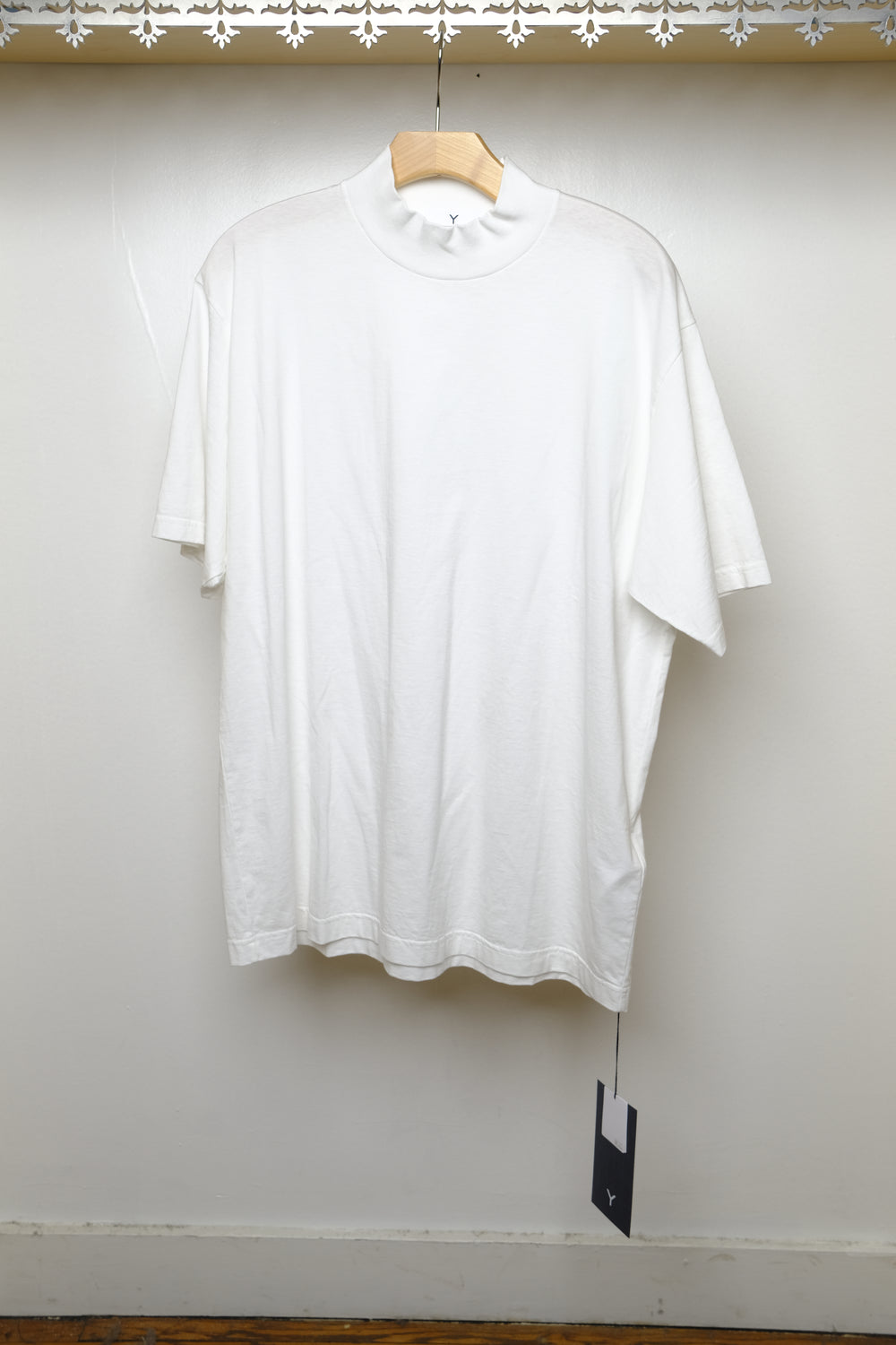 organic cotton jersey mock neck s/s t in white