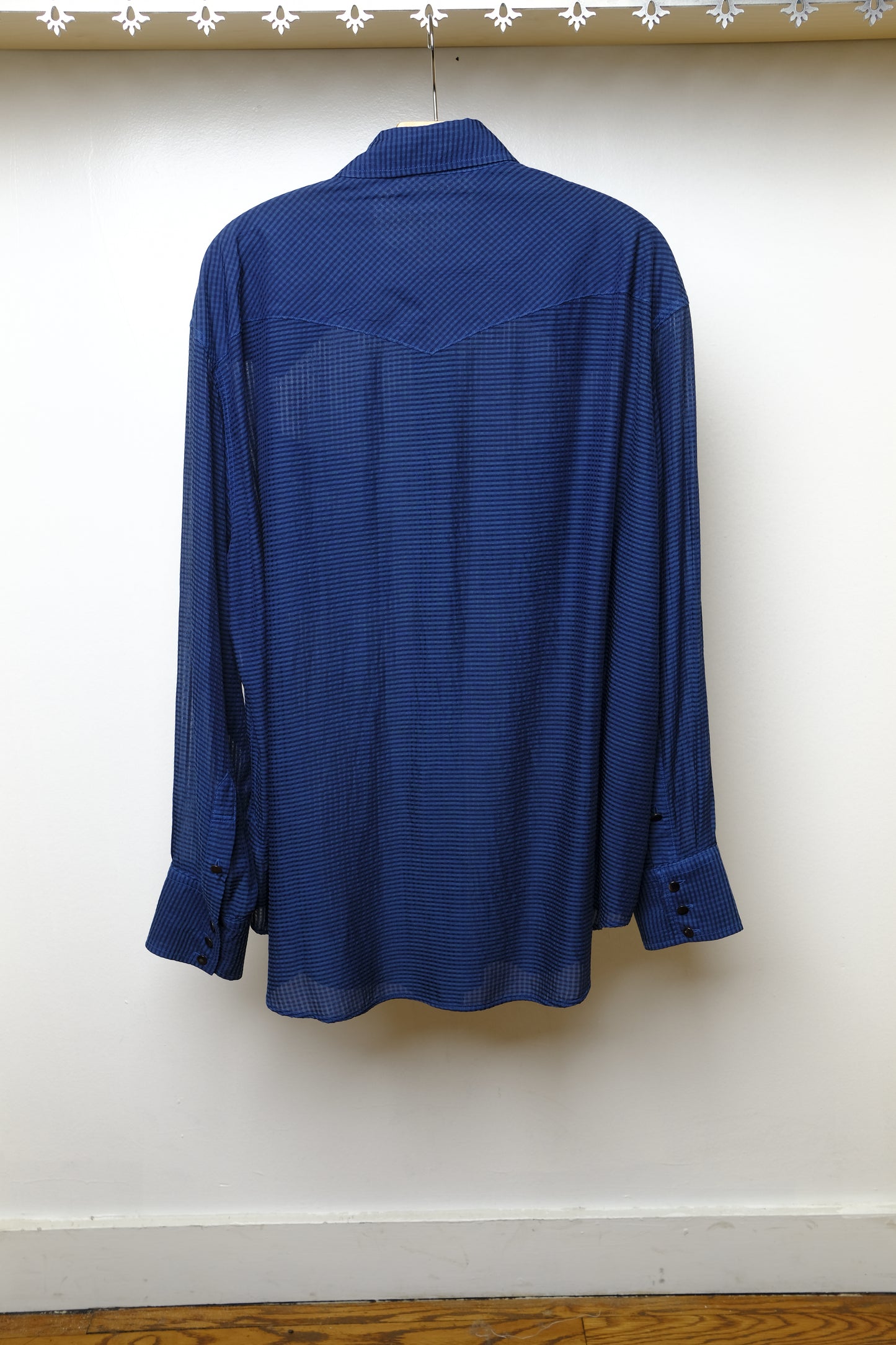 aizome sheer garment dyed smile pocket western shirt in dark indigo