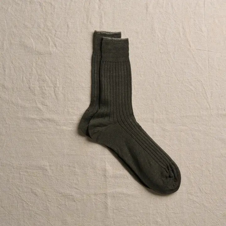 linen ribbed socks in khaki